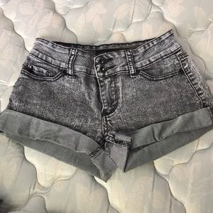 Grey shorts
